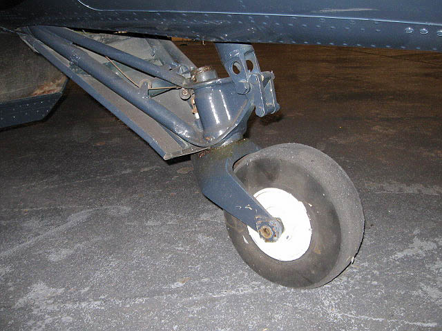 TBM_50.jpg - Trailing wheel typical of a tail dragger